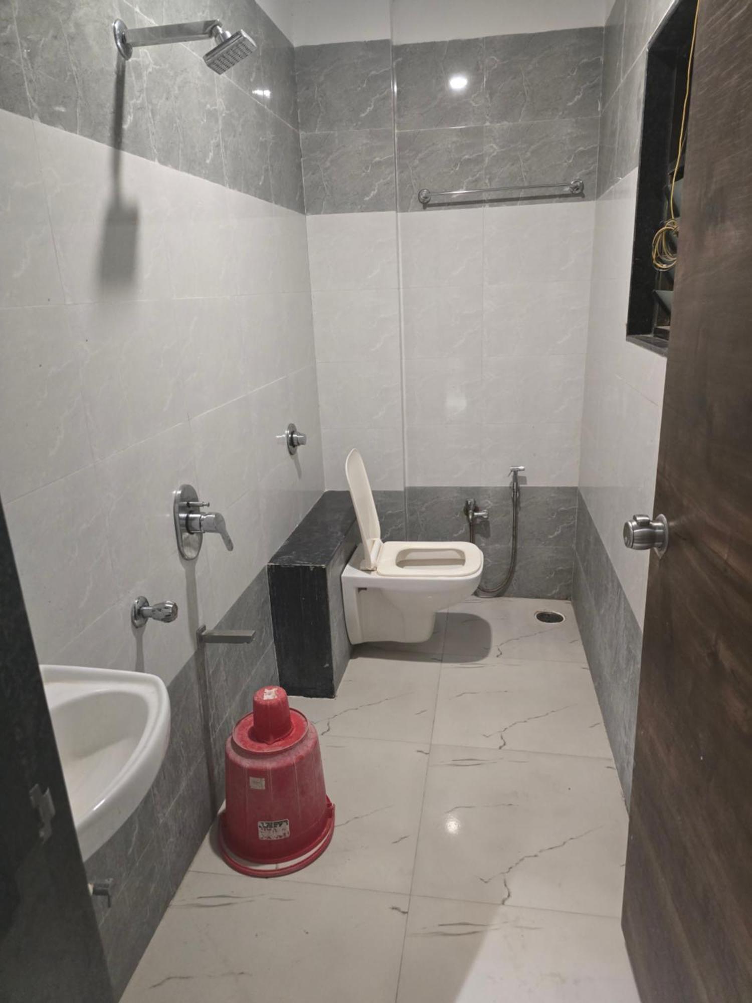 Hotel Ramji Karmād المظهر الخارجي الصورة